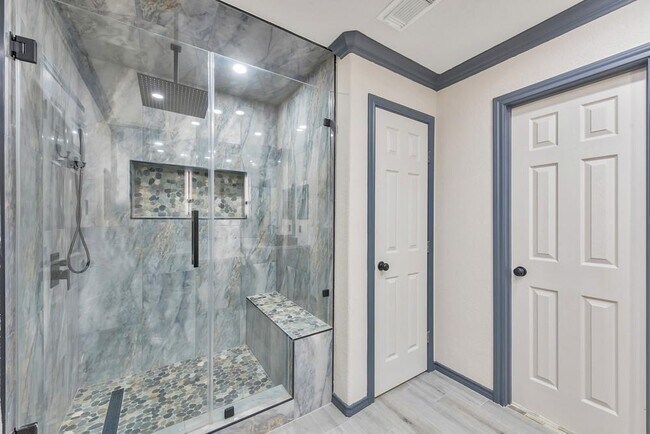 Building Photo - 18 N Star Ridge Cir