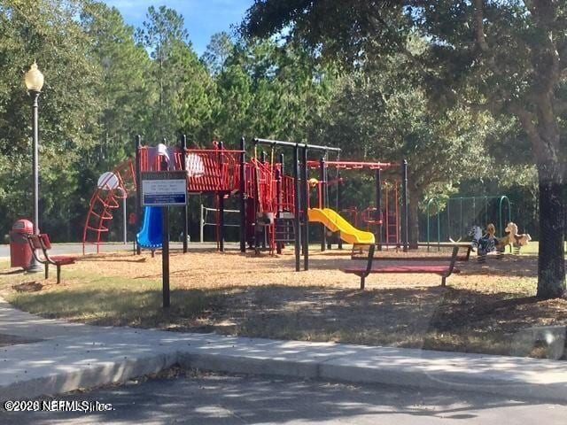 Building Photo - 1060 Beckingham Dr