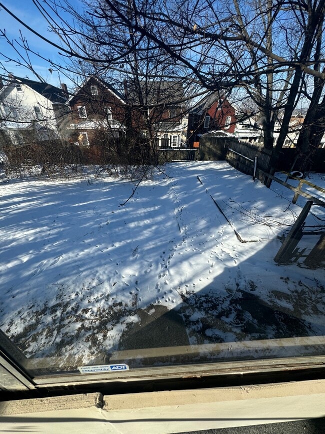 Building Photo - 1410 Meadow St