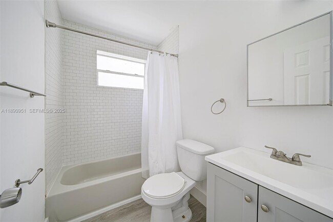 Building Photo - 6735 NW 2nd Ct