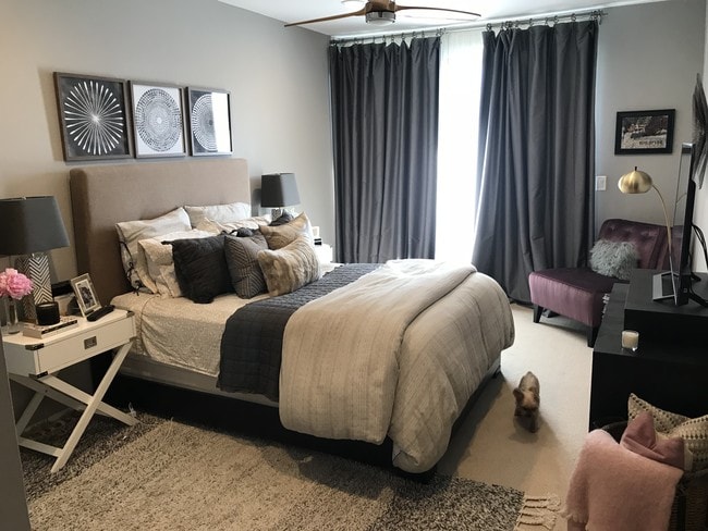 Master bedroom - 2663 S Centinela Ave