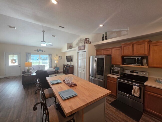 Building Photo - Beautiful corner lot home