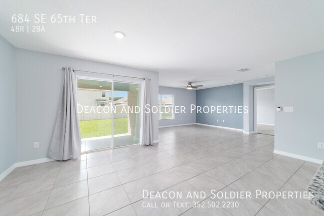 Building Photo - 684 SE 65th Terrace