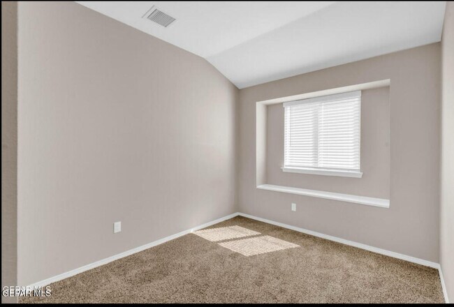 Building Photo - 11041 Gem Valley Rd