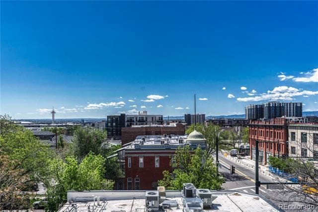 Building Photo - 3016 Zuni St