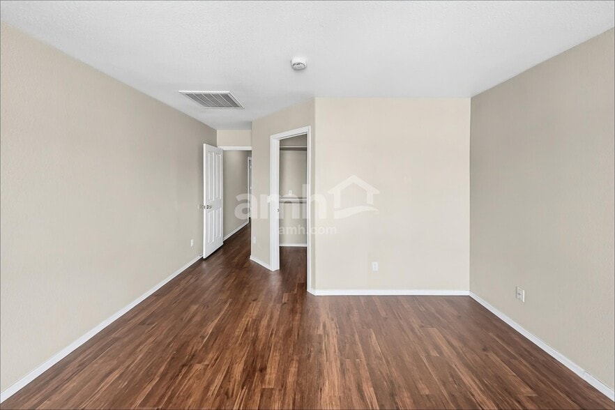 Building Photo - 5520 W Minton Ave