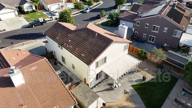 Building Photo - 729 Copperfield Ct