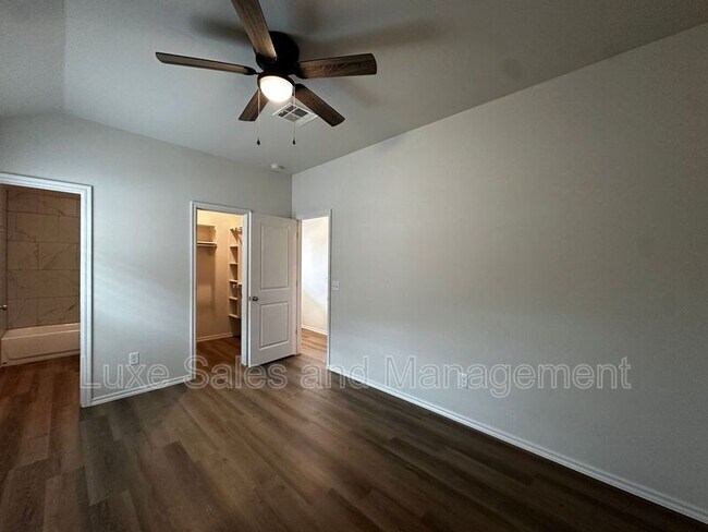 Building Photo - 3715 Franks Wy
