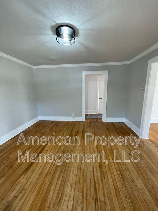 Building Photo - 1227 S College Ave