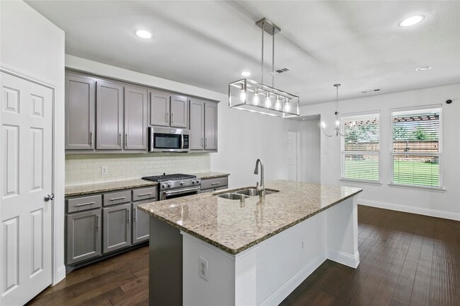 Building Photo - 4424 Overbrook Dr