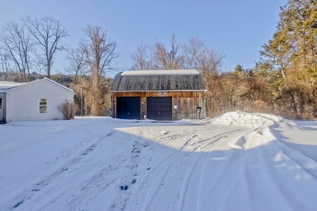 Building Photo - 16 Knightville Dam Road