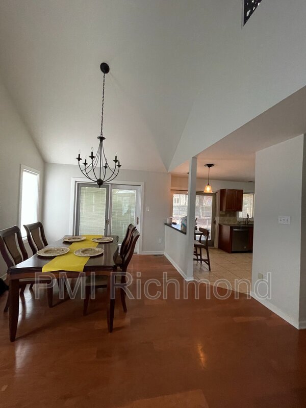 Building Photo - 4601 Winterset Pl