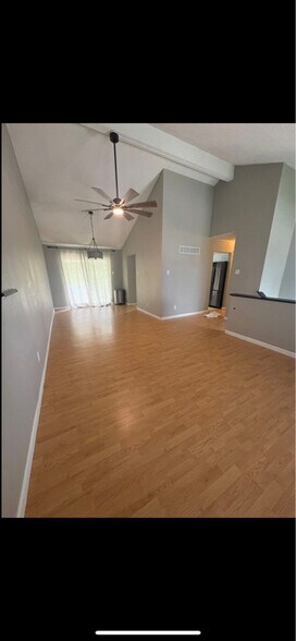 Building Photo - 86 Edward Dr