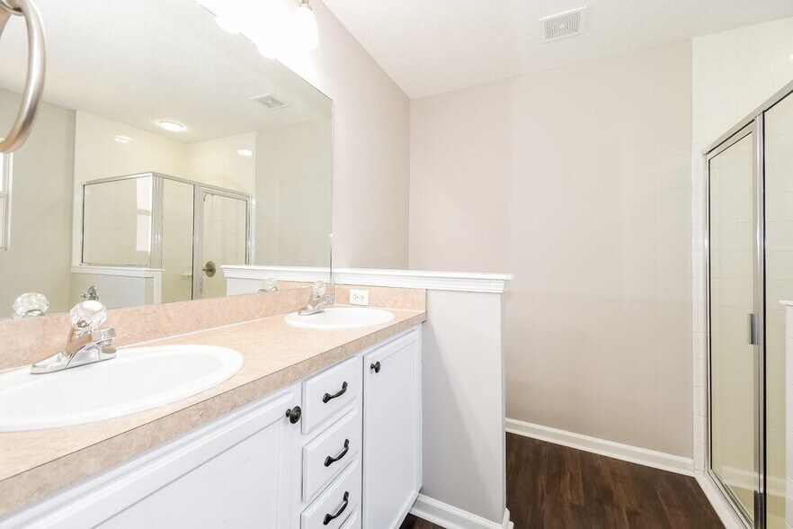 Building Photo - 2778 Ravine Hill Dr