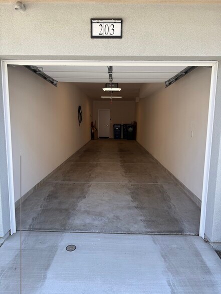 Building Photo - 4149 E Circle Paseo