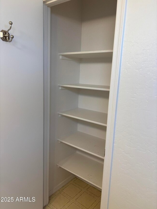 Building Photo - 2221 E Union Hills Dr