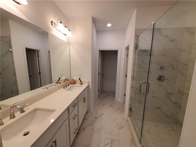 Building Photo - 3220 Bennett Crk Ln