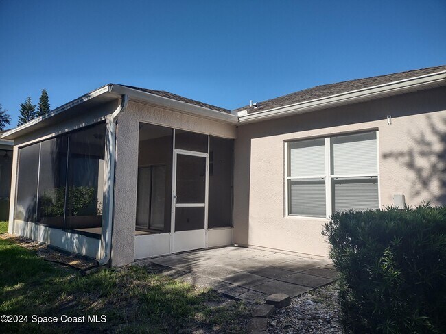 Building Photo - 3541 Deer Lakes Dr