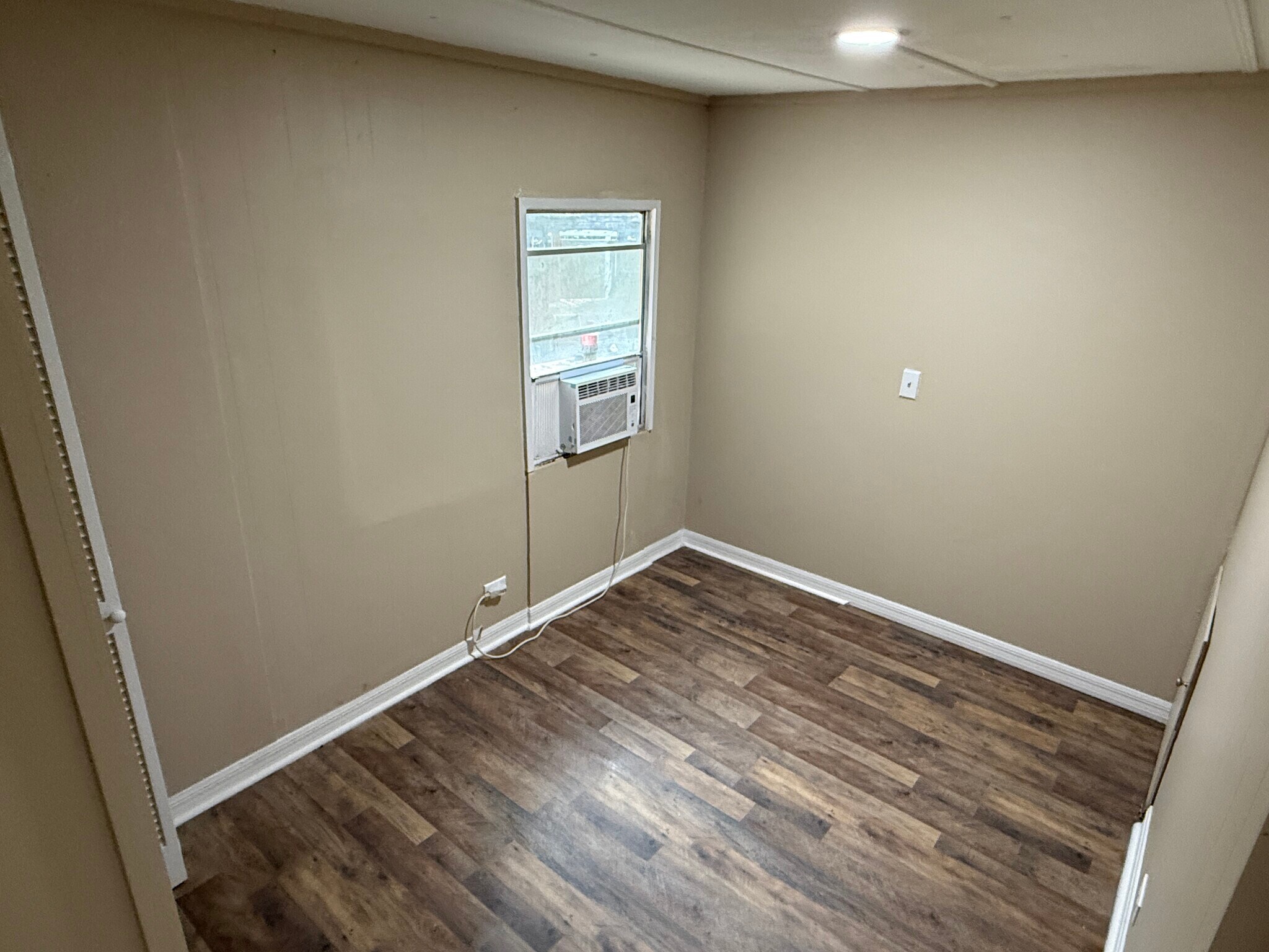 Building Photo - 7545 Necia Dr