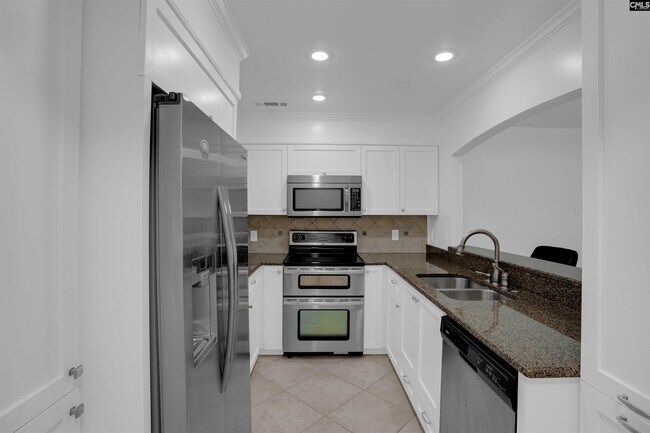 Building Photo - 301 Harbor Heights Dr