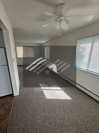 Building Photo - 471 Ginger Pl