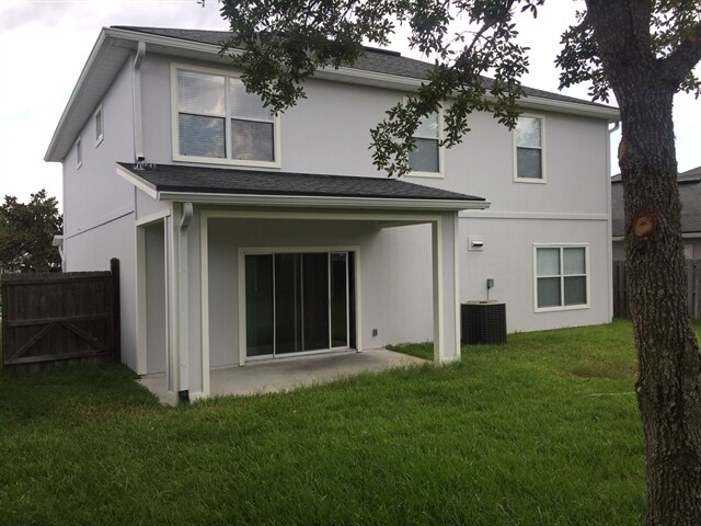 Building Photo - 1779 Ferncreek Dr