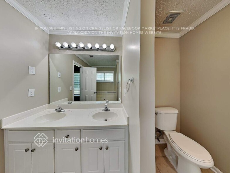 Building Photo - 4513 Yorktown Dr