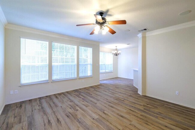 Building Photo - 2632 Century Park Blvd