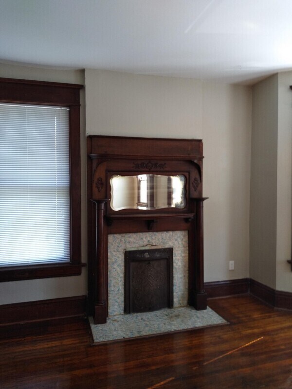 Primary Photo - 602 W 3rd St
