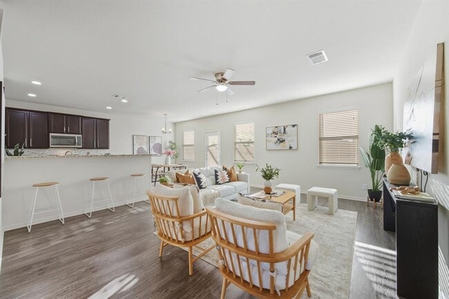 Building Photo - 13313 Harry S Truman Dr