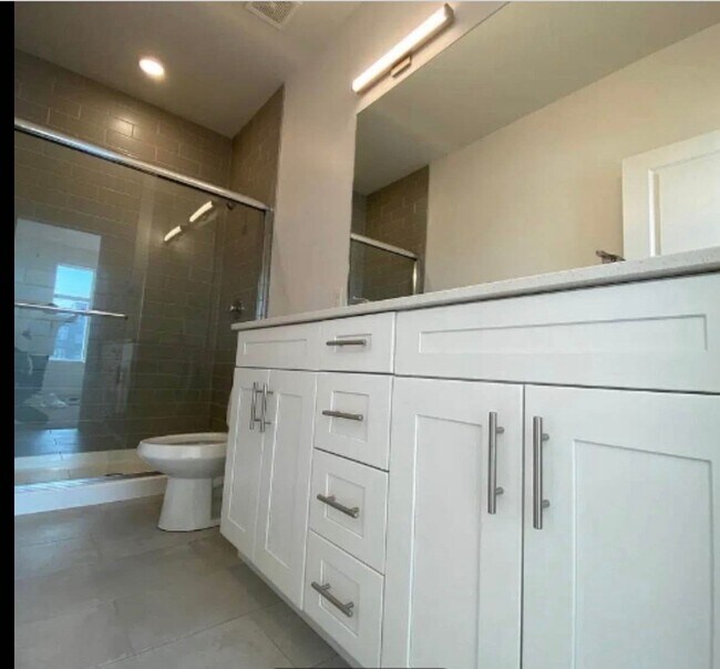 Building Photo - 5512 Victory Lap Ct