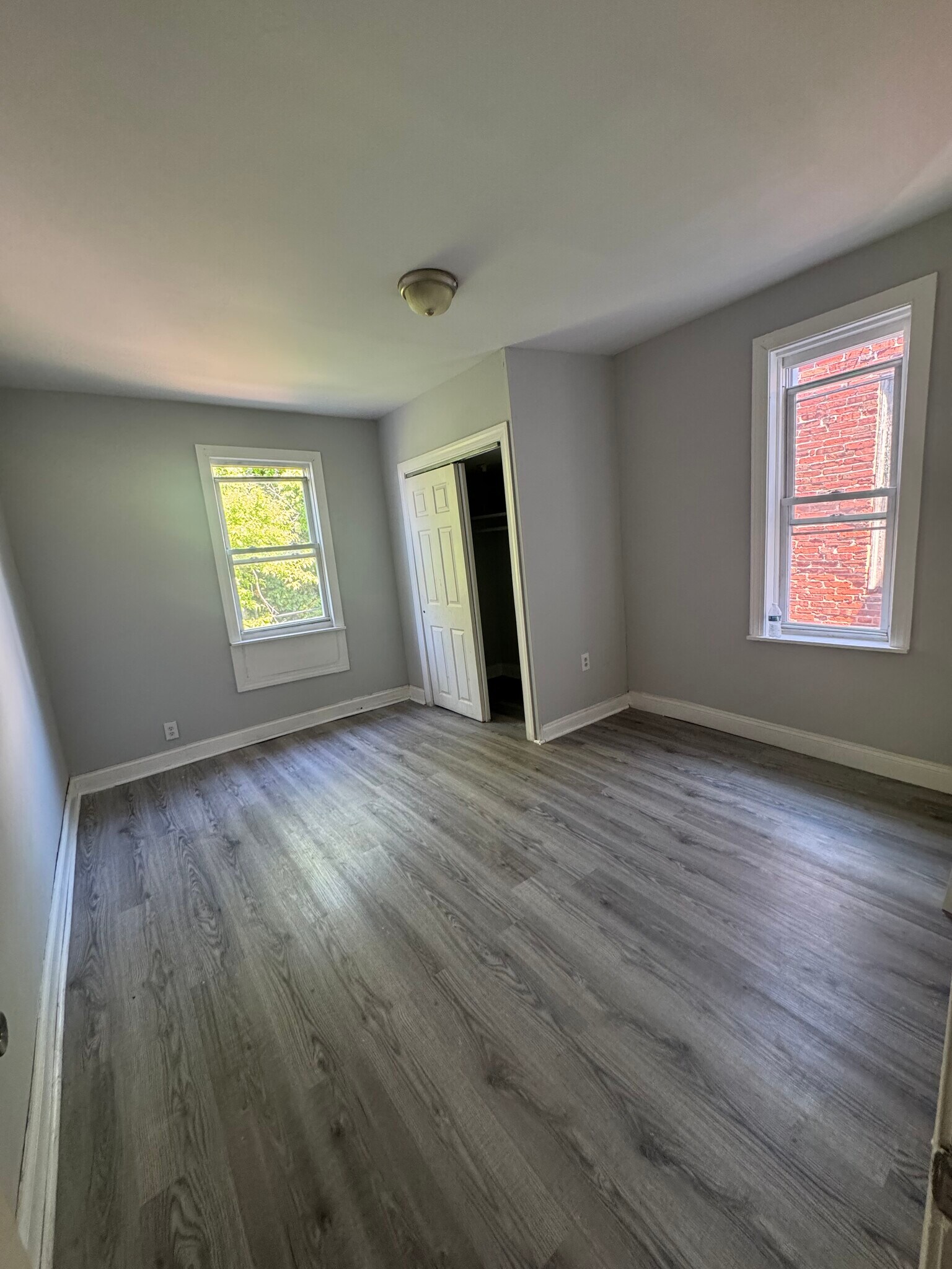 Building Photo - 5313 Willows Ave