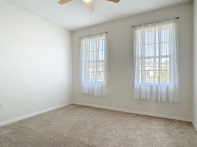 Building Photo - Beautiful Oak Leaf Preserve 3 Bedroom 2 Bathroom Smart Home