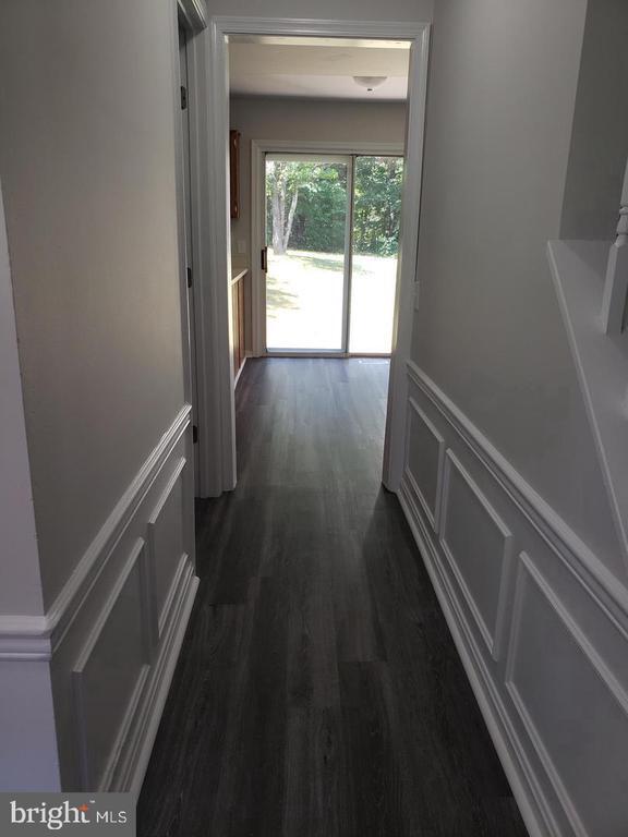 Building Photo - 5906 Cascade Dr