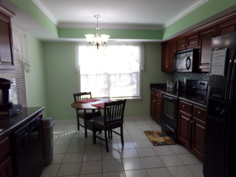 Building Photo - 5322 Shadow Walk Way