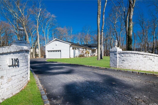 Primary Photo - 119 Hicks Ln