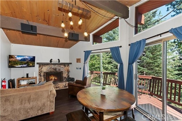 Building Photo - 28393 Larchmont Ln