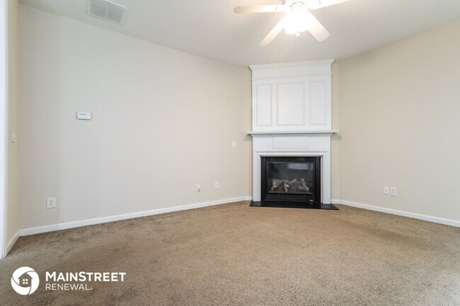 Building Photo - 2115 Vistoria Dr