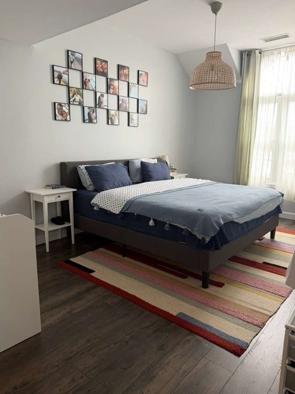 Building Photo - 212 Carriage Ln