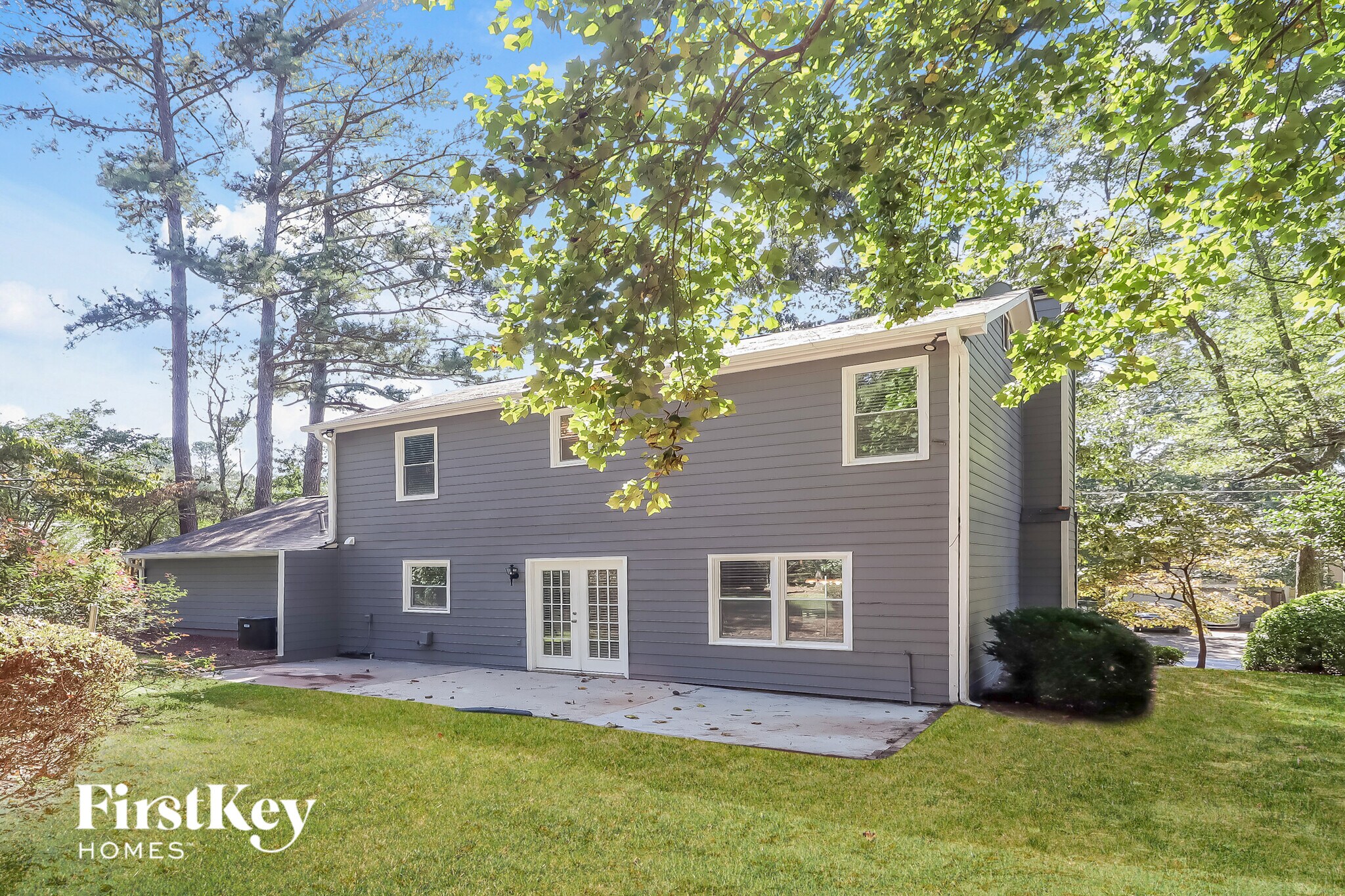 Building Photo - 668 Slew Ave