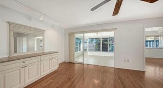 Building Photo - 2603 Riverbluff Pky