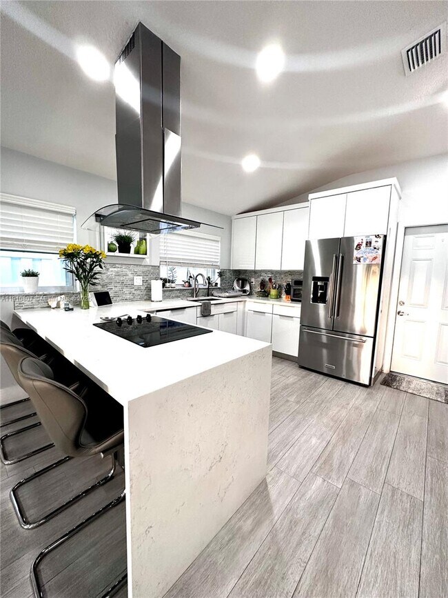 Building Photo - 3501 SW 142nd Ave