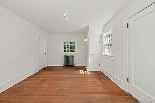 Building Photo - 53 Cortlandt Ave