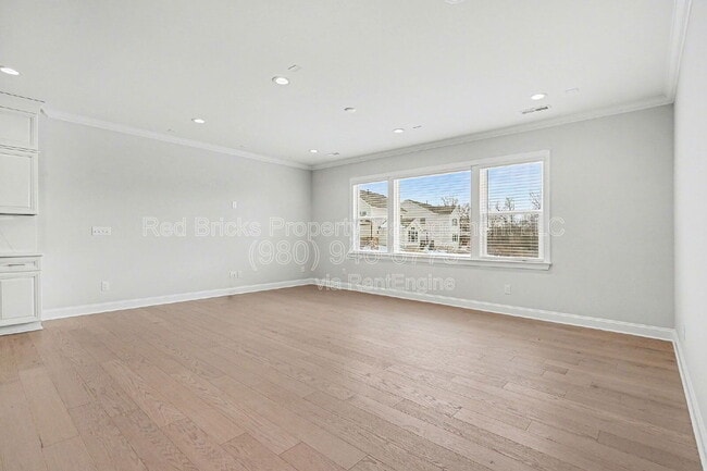 Building Photo - 4611 Tulle Dr