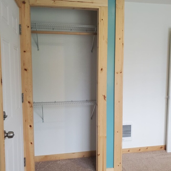 Building Photo - Awesome cabin for sale by owner or rent