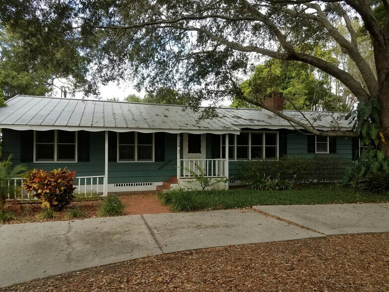 Building Photo - 2223 Webber St