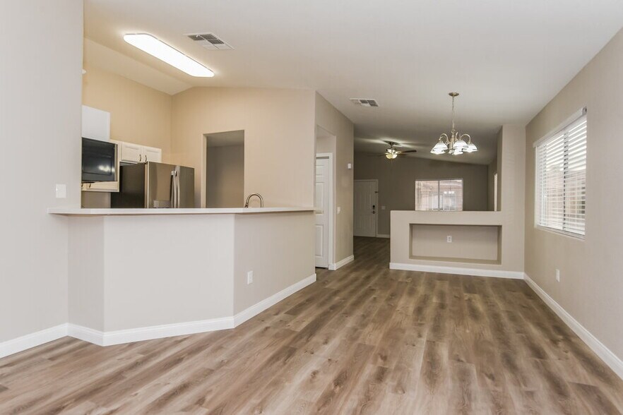 Building Photo - 5269 Mineral Lake Dr