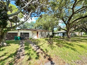 Building Photo - 2810 N Houston Dr