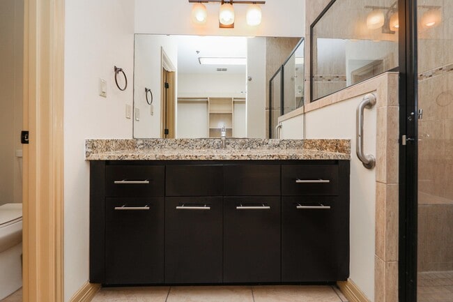 Building Photo - 8216 Casa Verde Rd