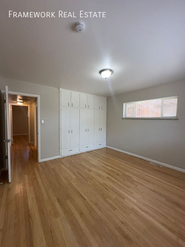 Building Photo - 4350 Ingalls St
